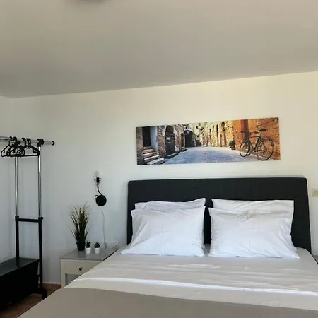 Alonia Apartman Firosztefáni